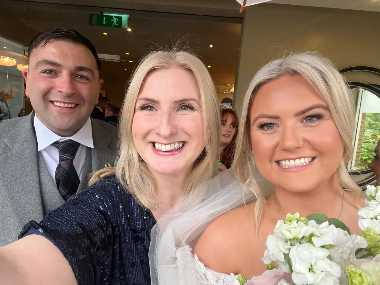 Live acoustic music at wedding drinks reception in Central Scotland with professional female singer entertaining guests